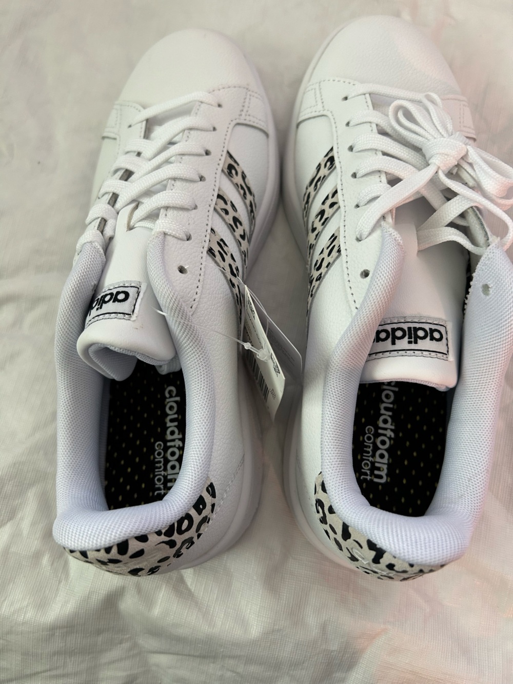 New Adidas Grand Court Sneakers with Black Leopard Stripe - Picture 4 of 7